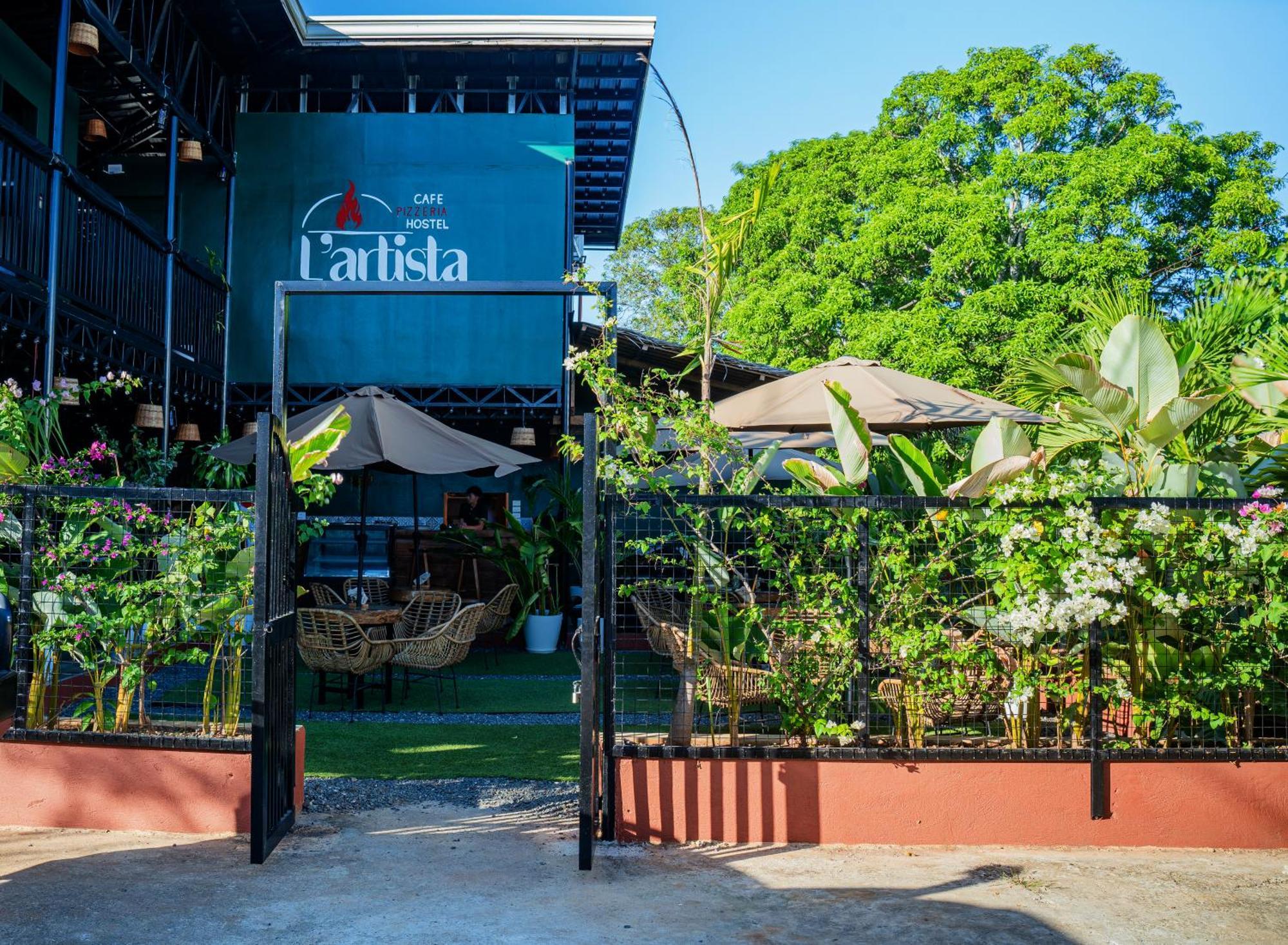 Lartista Hostel Puerto Princesa Eksteriør billede